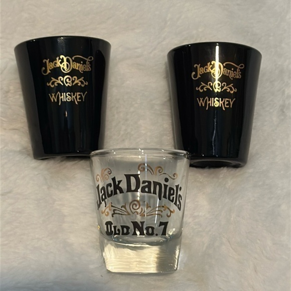 Jack Daniel's shot glasses EUC